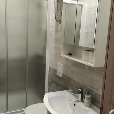 Apartment Pjera *