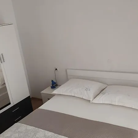 Apartment Pjera