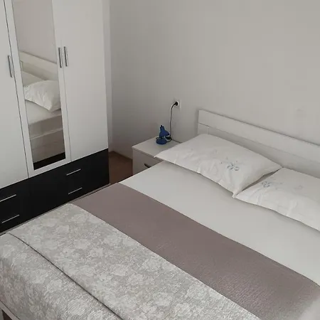 Pjera * Promajna