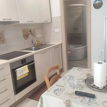 Pjera Apartman Promajna